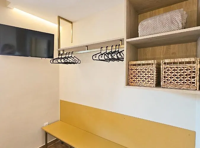 Ciencias V Apartman